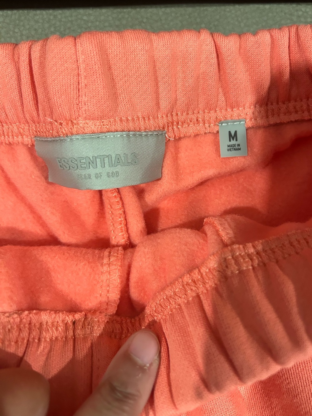 ESSENTIALS Coral Set - Picture 7 of 12